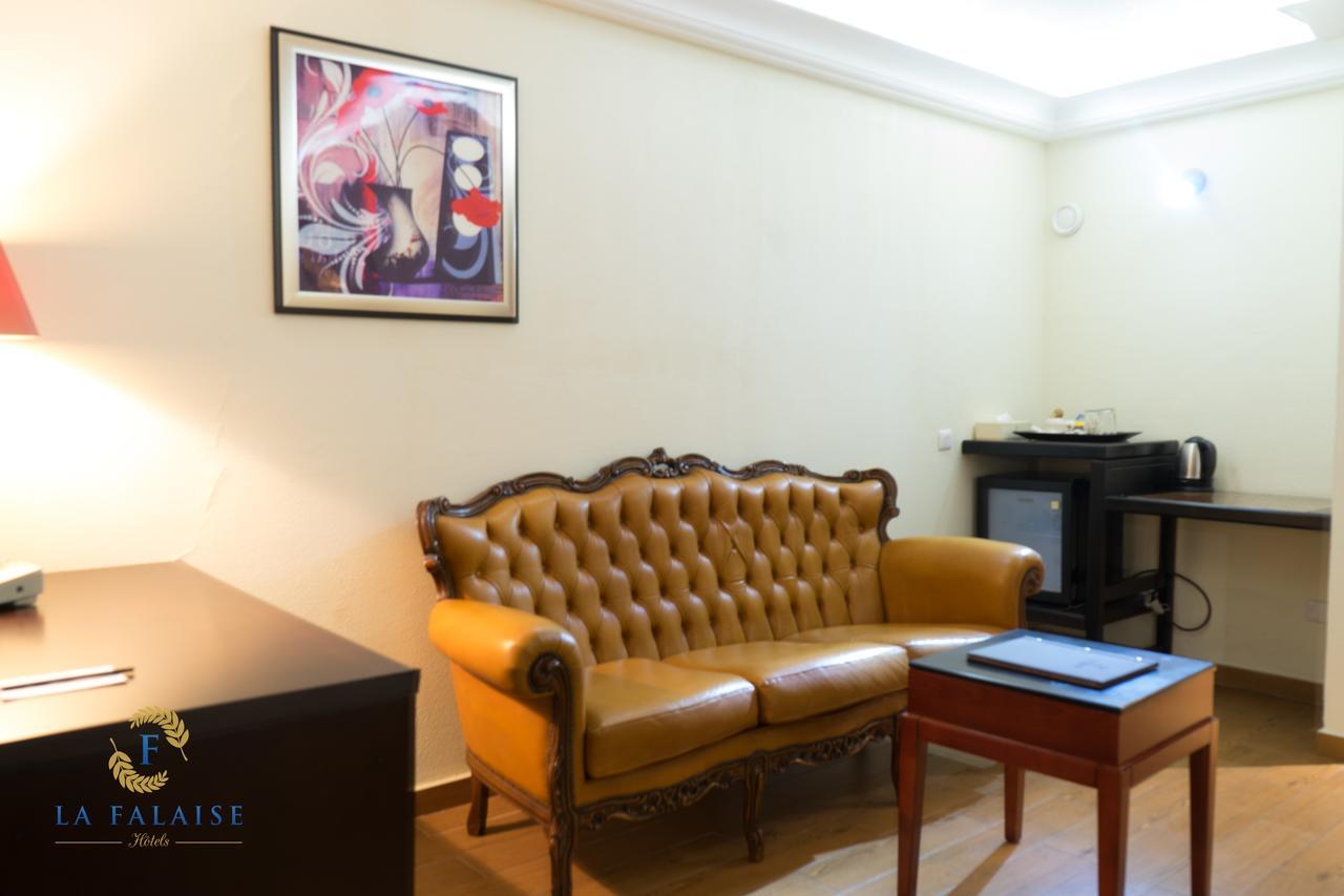 Hotel Residence La Falaise Douala Exterior foto